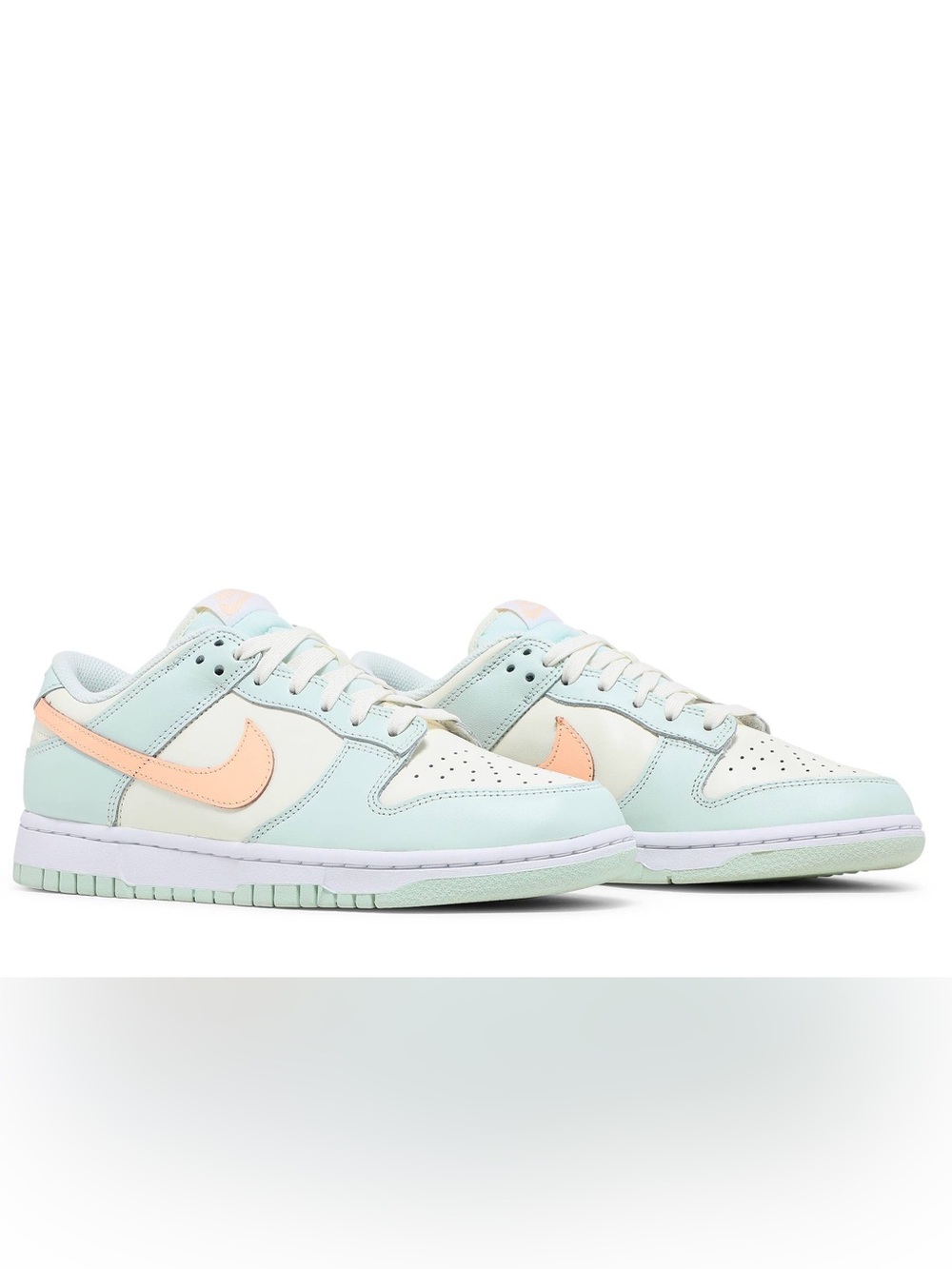 Nike Dunk Low-Top Sneakers in Barely Green Women’s size 11